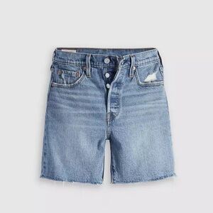 NWT Levi’s 501 Mid Thigh Women’s Shorts Odeon Medium Wash Size 26